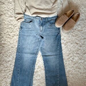 Pilcro High Rise Flare Jeans 31